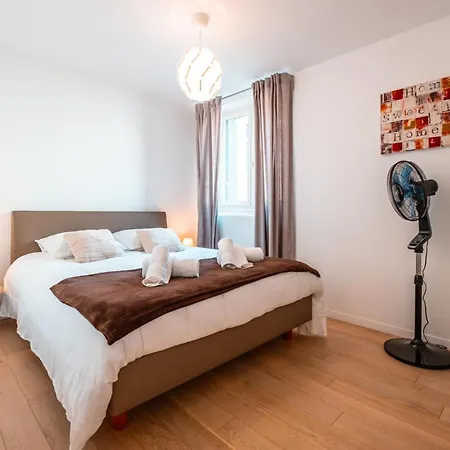 Apartmán Les Delices De L'ancien College *